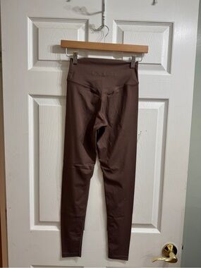 Balance Athletica High-Rise Leggings — Chocolate Brown